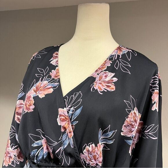 Jessica Simpson fake wrap short sleeve blouse top with belt size medium - Picture 2 of 14